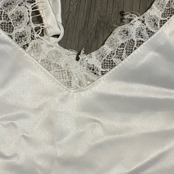 White Silk Lace Trim Camisole Top - Picture 6 of 6